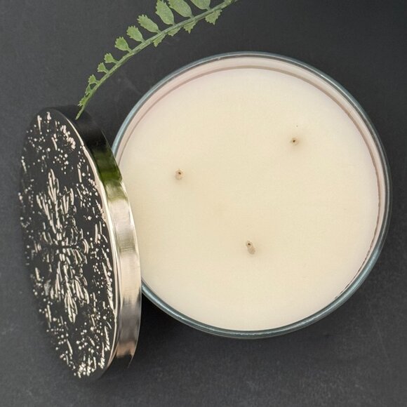 BBW Strawberry Snowflakes Bath & Body Works 3 Wick Candle Year 2024 Edition - Picture 6 of 10